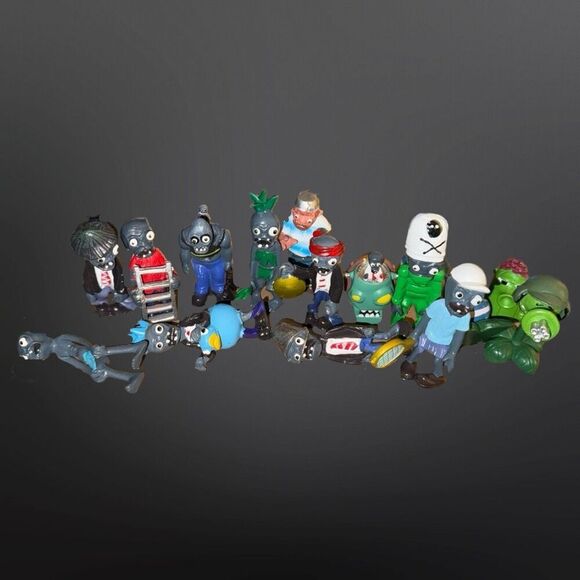 Planet Vs Zombies PVC Cake Toppers Figures B21 - Picture 6 of 6